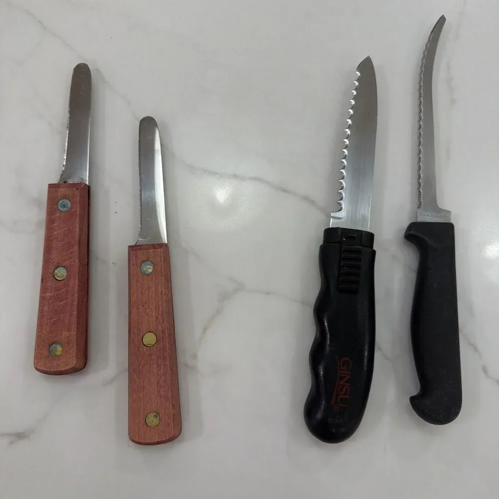 4 Vintage Knives 2 Oyster Clam Shuckers 2 Serrated Fish Knives 1 Ginsu